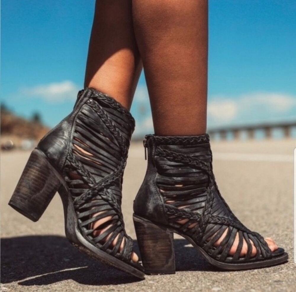 Freebird by Steven Bela Black Leather Braided Cage Peep Toe Ankle Booties Size 7